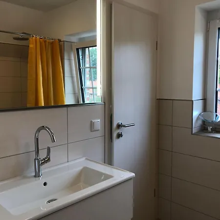 Bispinger-heidezauber-haus-felsenbirne Feriehus *