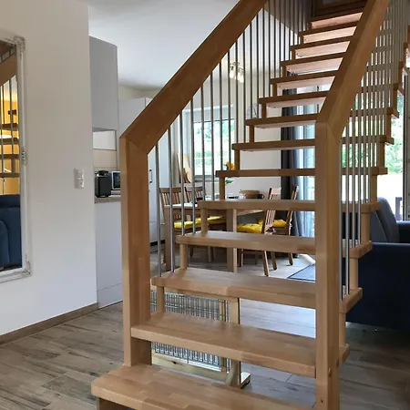 Bispinger-heidezauber-haus-felsenbirne